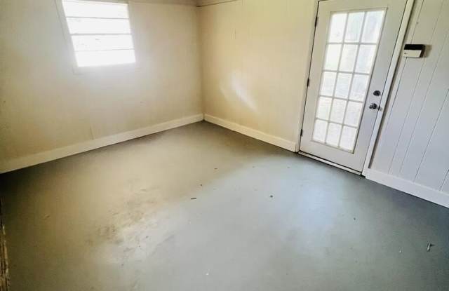 1700 Westover Gallery 2