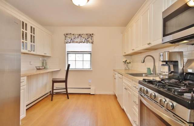 292 Parkside Drive photos photos