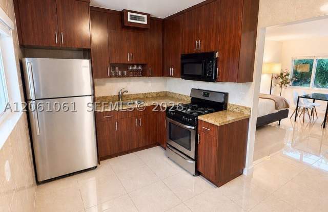 1050 94th St photos photos