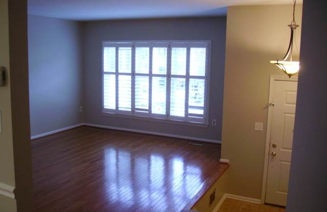 7716 JEWELWEED COURT Gallery 3