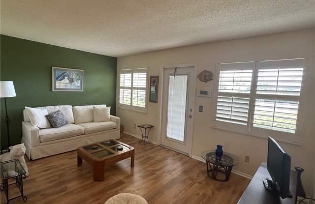 33 Vista Gardens Trail Gallery 2