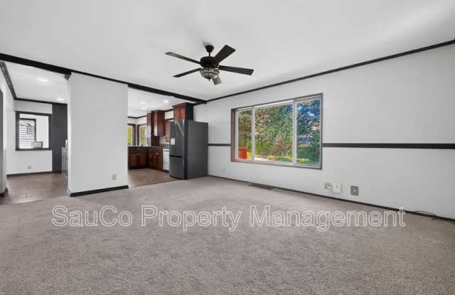 2312 5th Avenue Gallery 3