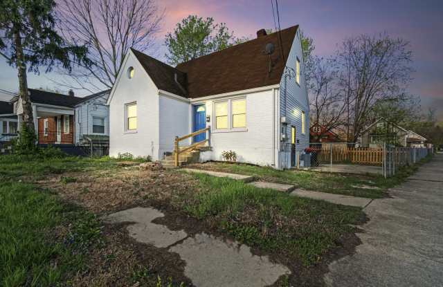 4026 Taylor Boulevard - 1 photos photos