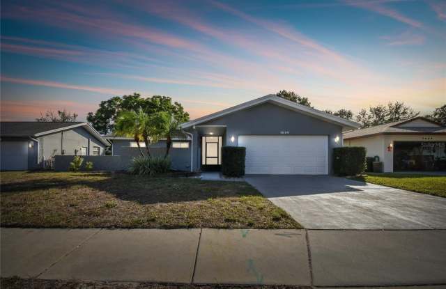 1639 SUMMIT Way Gallery 1