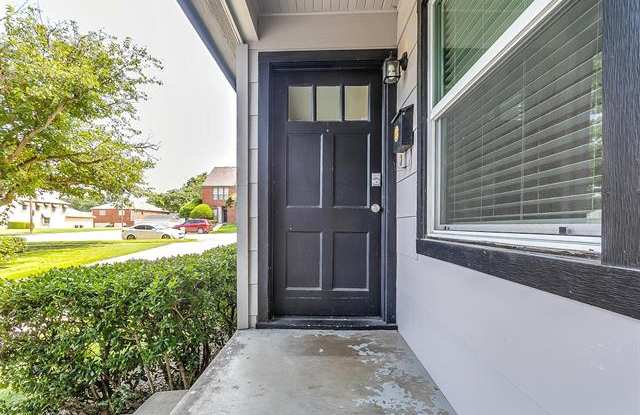 4706 Collinwood Avenue Gallery 2