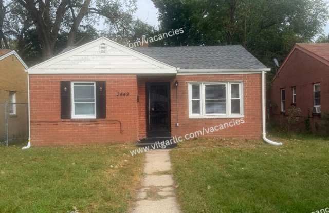 Very considerate 2 Bedroom • 1 Bathroom Home. photos photos Very considerate 2 Bedroom • 1 Bathroom Home. photos photos
