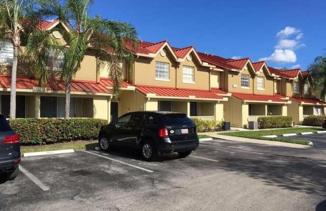 18340 NW 68th Avenue unit: F photos photos 18340 NW 68th Avenue unit: F photos photos