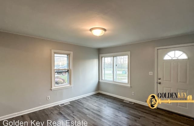 26946 Beverly Rd - 26946 Beverly Road, Taylor, MI 48180