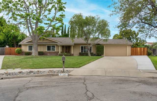 Beautifully Maintained Rental Home with an Amazing Backyard - 640 Newcastle Circle, Orcutt, CA 93455