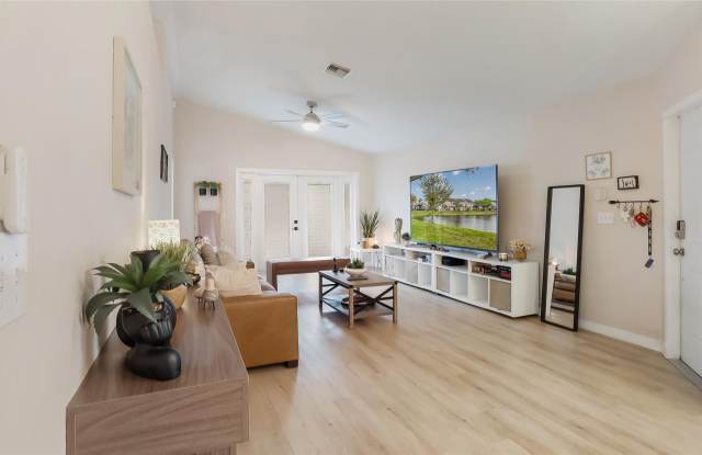 3850 NW 122nd Terrace unit: 3850 photos photos