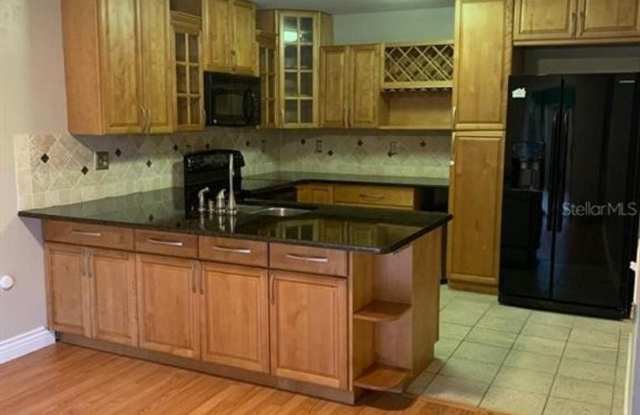 1303 WINDSOR DR - A Gallery 2