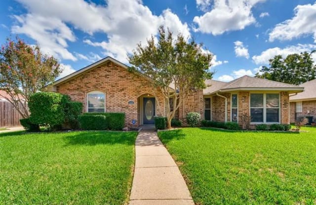 1426 Buena Vista Avenue - 1426 Buena Vista Avenue, Garland, TX 75043