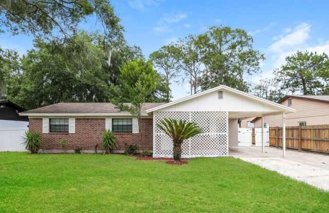 6139 Deepwood Dr E photos photos