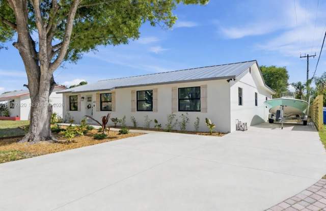 403 Daly Dr photos photos