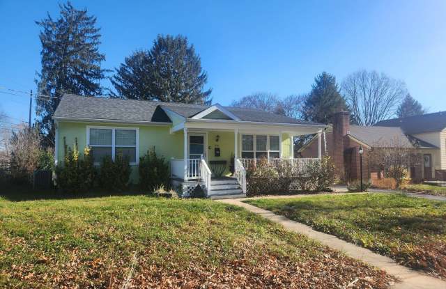 501 S SEMINARY Street - 501 South Seminary Street, Charles Town, WV 25414