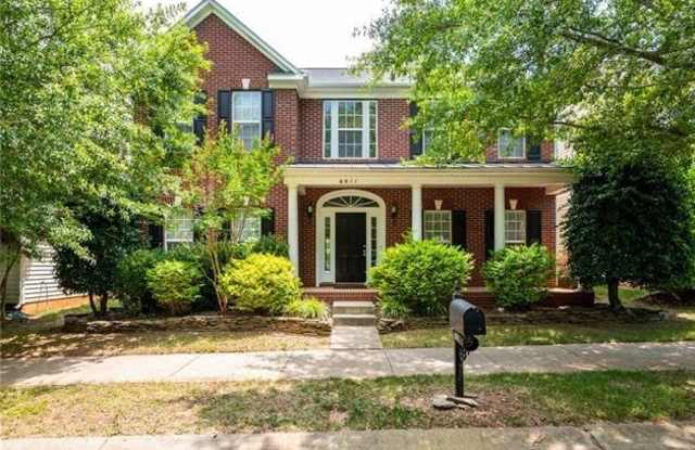 6611 Olmsford Drive - 6611 Olmsford Drive, Huntersville, NC 28078