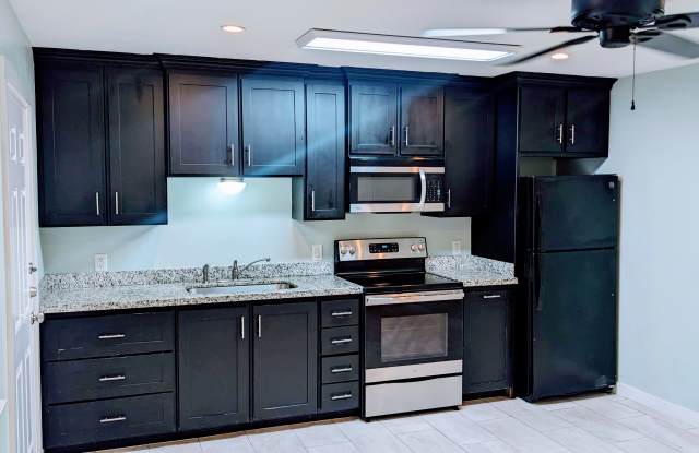 917 Hendricks Ave - 917 Hendricks Avenue, Laredo, TX 78040