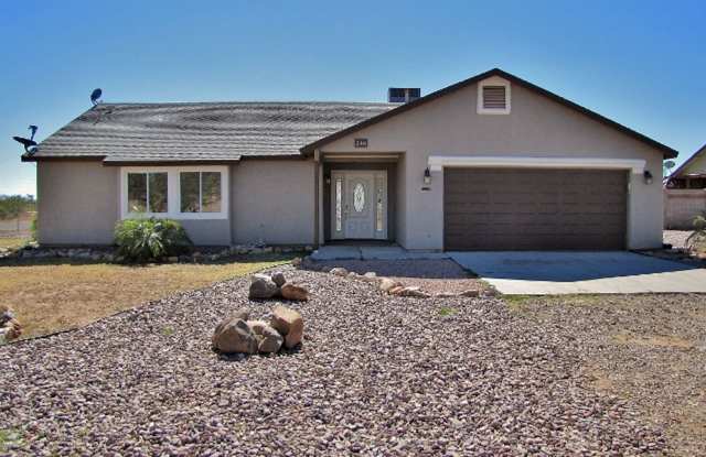 3BR/2BA/2CG, 1519 sq.ft on half acre in Huachuca City, AZ photos photos 3BR/2BA/2CG, 1519 sq.ft on half acre in Huachuca City, AZ photos photos