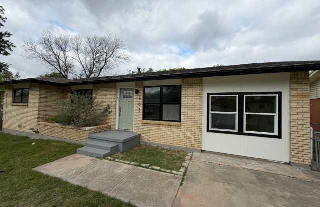 Spacious 4-Bedroom Home in a Great Neighborhood – Remodeled & Move-In Ready! - 702 South 1st Street, Copperas Cove, TX 76522