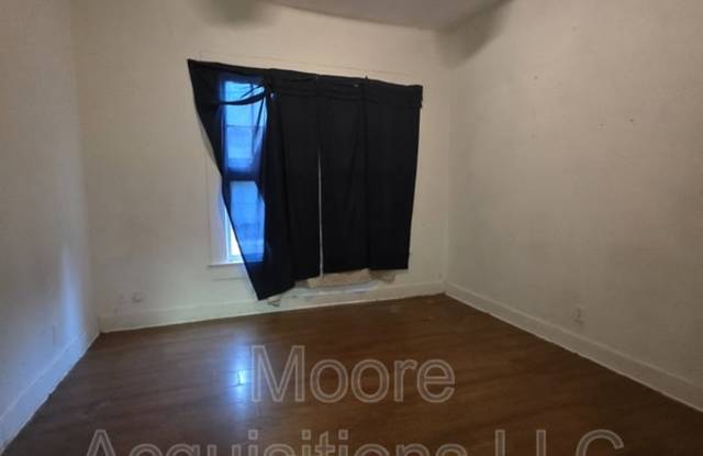 1410 Chaffin Street Gallery 4