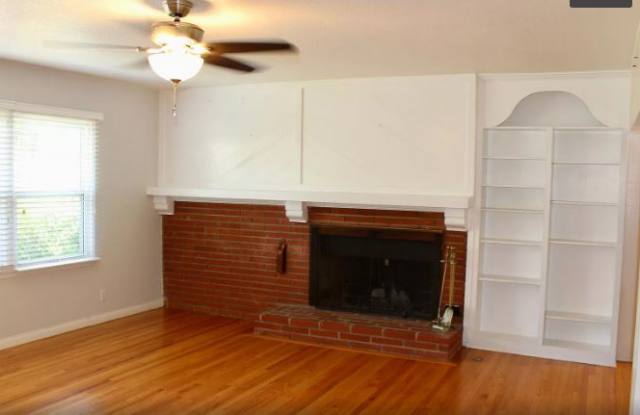 16809 Tupper Street Gallery 2