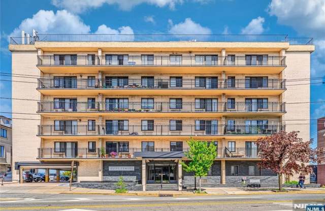 233 12th Street 1H photos photos