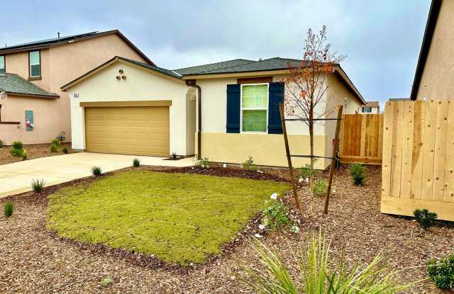 Newer 3 Bedroom, 2 Bathroom home available now Gallery 3