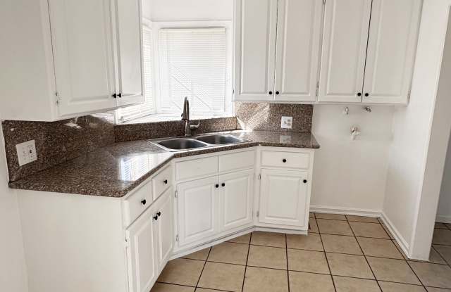 6323 Flora Ave photos photos