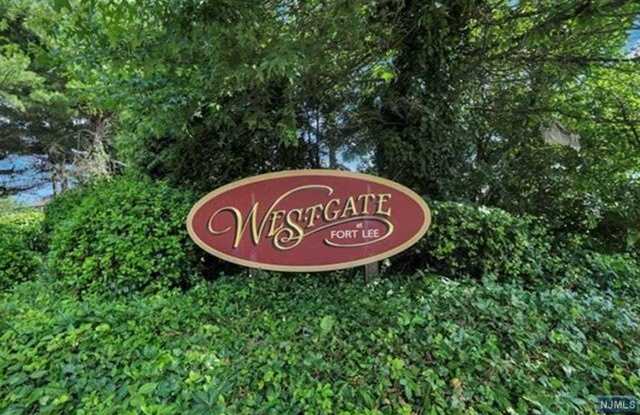1504 Westgate Drive Gallery 2