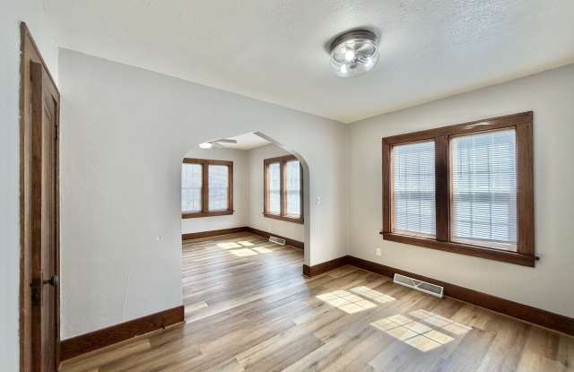 1212 Center Avenue Gallery 3
