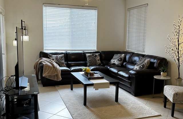 7668 North Bain Avenue photos photos