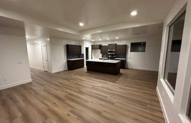 2967 E. Photinia Dr. Gallery 4