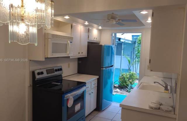 1719 Wiley St photos photos