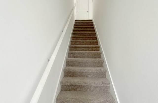 13809 Lippman Aly Gallery 2
