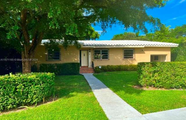 3240 SW 57th Ave - 3240 Southwest 57th Avenue, Coral Terrace, FL 33155