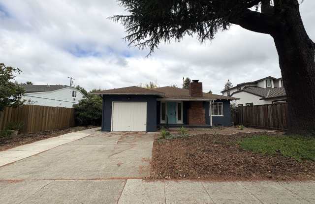 Charming 3-Bedroom Home on Embarcadero Road – Short Term Lease photos photos