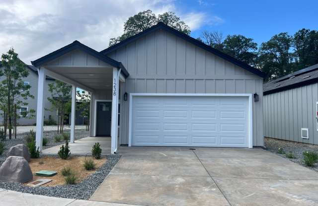 Brand New Build on Old Alturas - ALL Electric with City of Redding Solar! photos photos