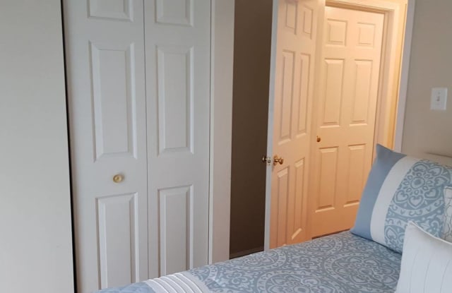 13514 Hayworth Drive - 1 - 13514 Hayworth Drive, Travilah, MD 20854