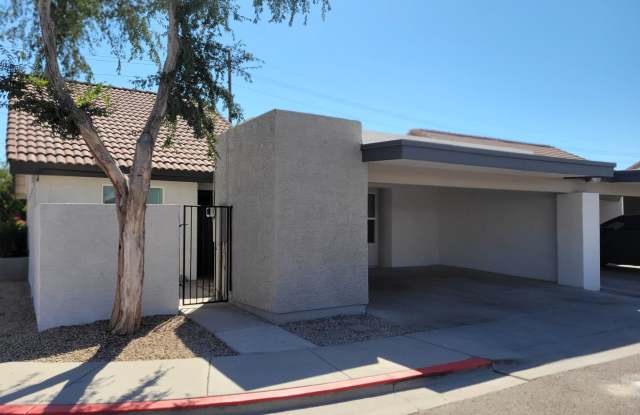 Central Phoenix Townhome Oasis – 3 Bed, 2 Bath, Gated with Pool! Gallery 4
