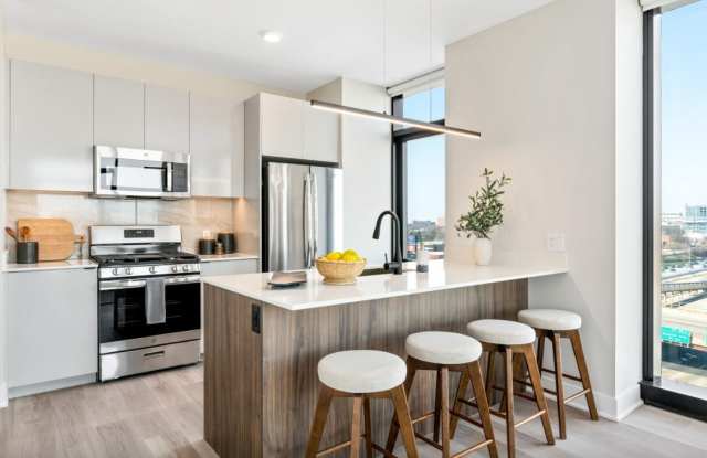 1000 W Van Buren St photos photos