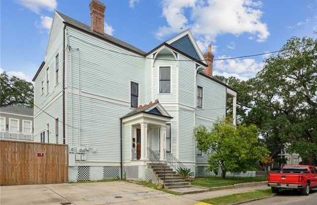 3405 COLISEUM Street Gallery 2