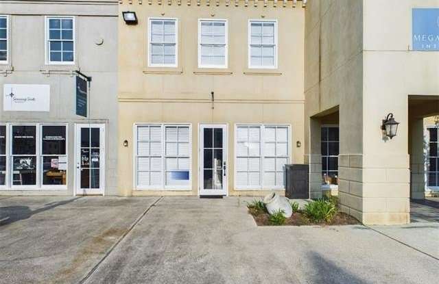 820 E BOSTON Street photos photos