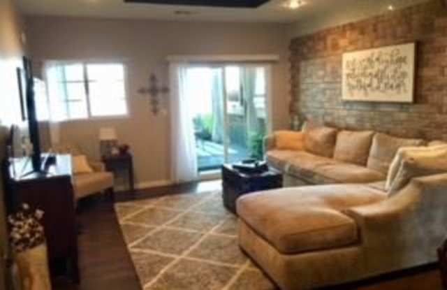 3916 Mediterranean Street Gallery 2