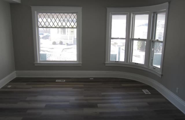 119 Tennyson Court - 1 Gallery 2