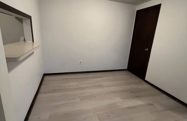 1877 Turner Boulevard - A photos photos