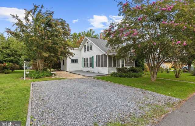 526 JAMES Avenue photos photos