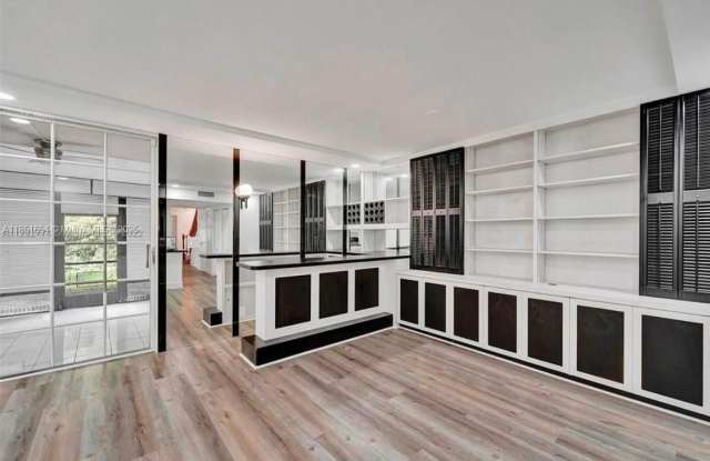 1001 Three Islands Blvd photos photos