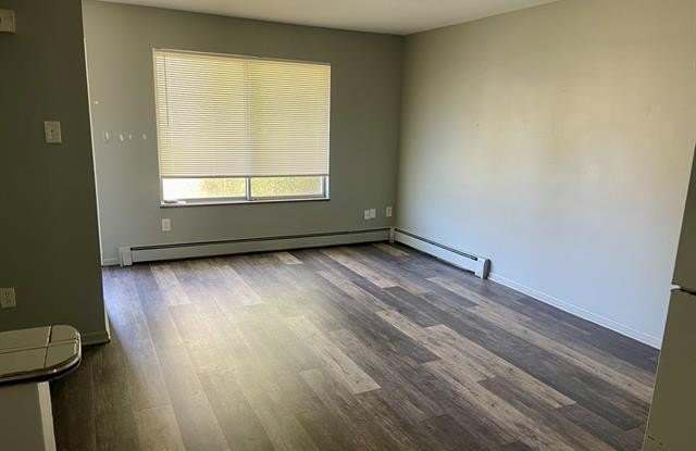 474 W Marshall Gallery 2