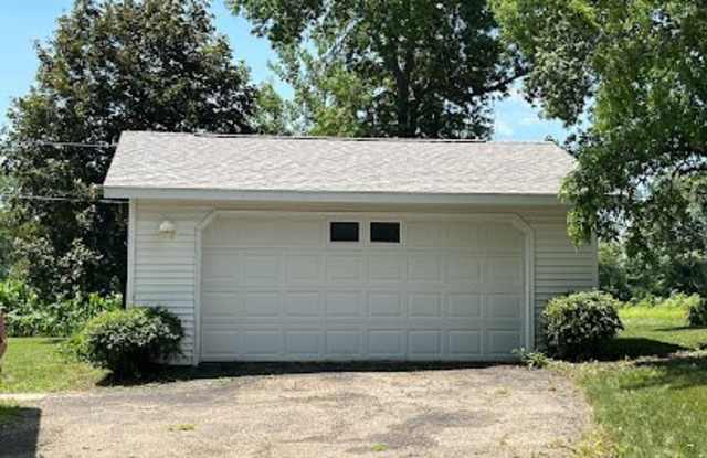 2410 Larson Ave photos photos
