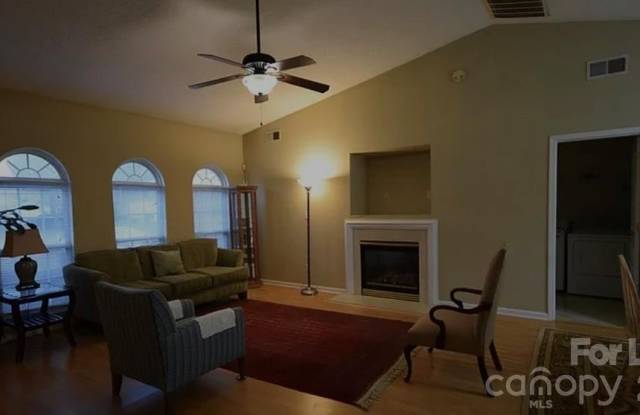 3707 Sipes Lane Gallery 3